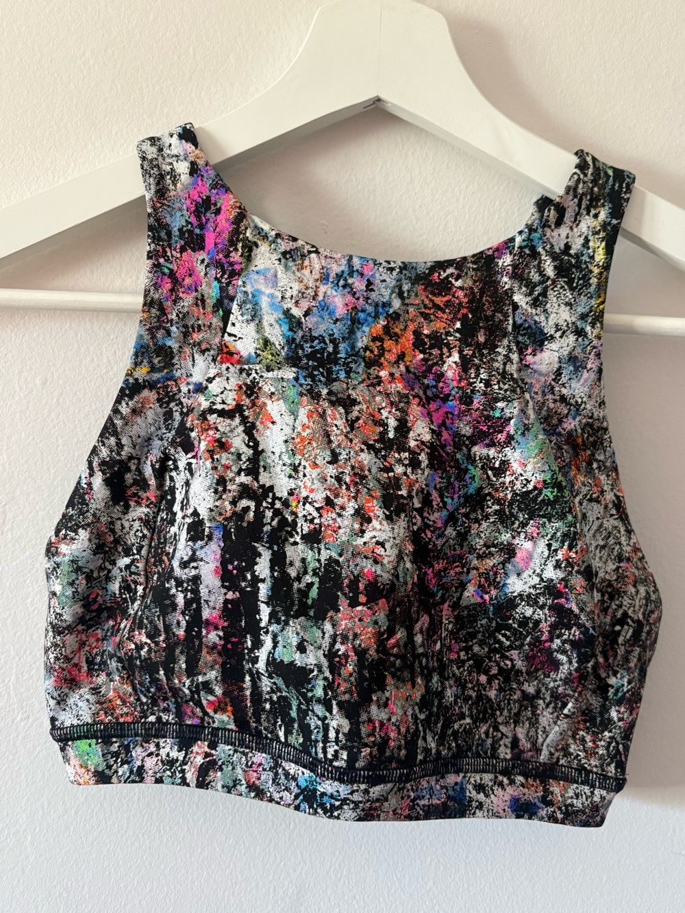 Lululemon Free To Be Serene Bra *High Neck Size 4